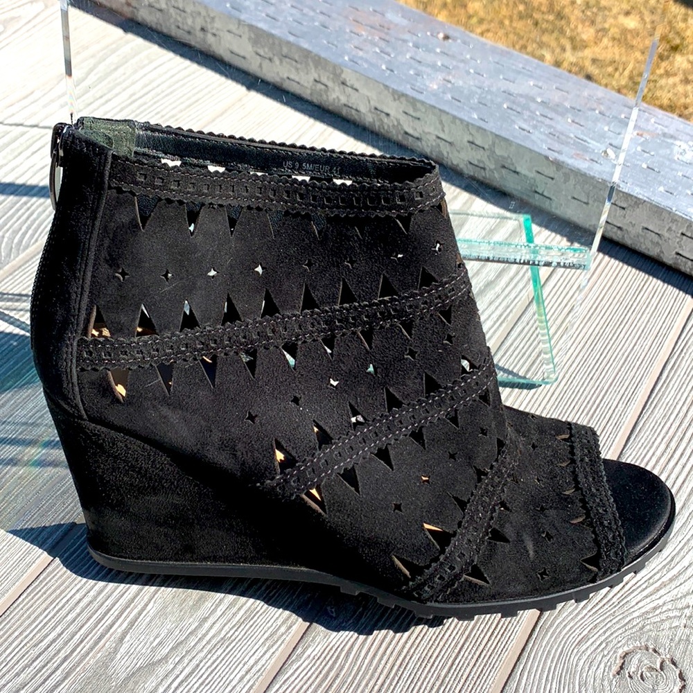 Via Spiga Latanya open toe wedge sandals